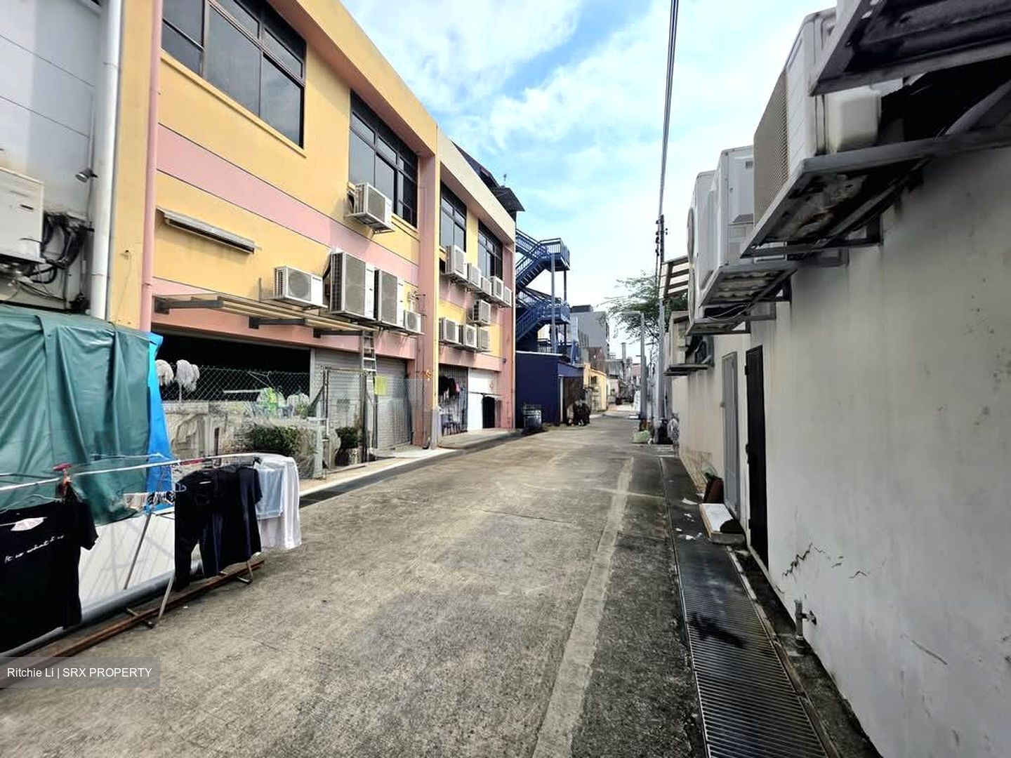 Siglap Centre (D15), Shop House #604220711